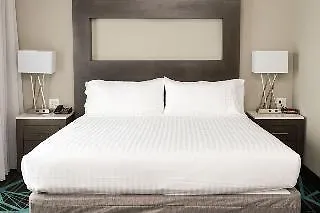 *** Hotel Holiday Inn Express & Suites - Charlotte Airport By Ihg United States